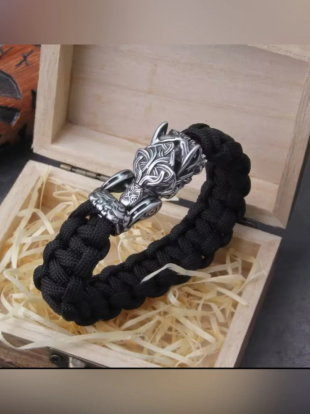 Stainless steel wolf head rope bracelet